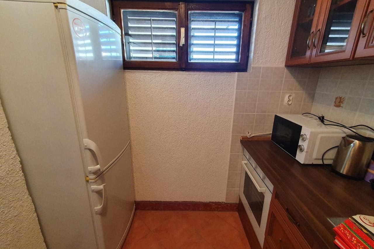 Apartment Mirella For 6 Persons Located In Central Istria Gradinje Ngoại thất bức ảnh
